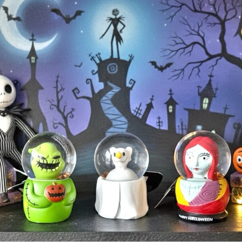 Disney NBC Mini Snow Globe Set Oogie Boogie Zero Sally Halloween 2.5” Inches